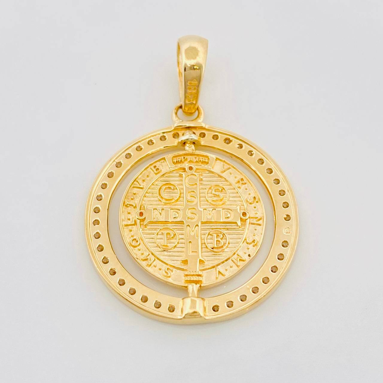 Dije San Benito Móvil 4.85g / 3.2cm Oro Amarillo 18K