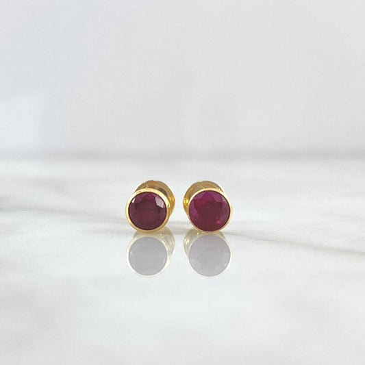 Topos Bisel 0.7gr / 5mm Circon Fucsia Oro Amarillo (Joya)