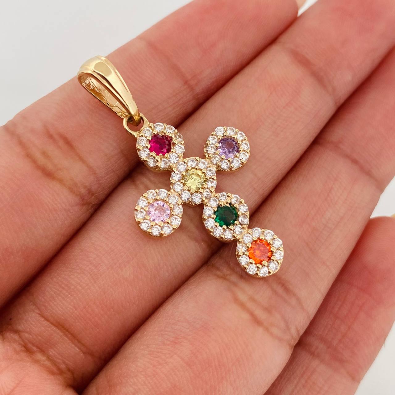 Dije Cruz Tupida 2.65 g / 3.3 cm Oro Amarillo 18K