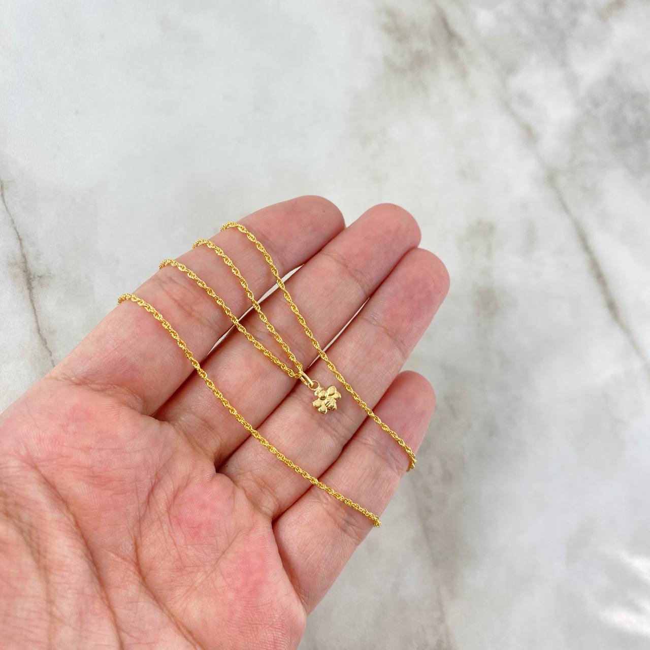 Cadena Lazo 0.9gr / 45cm + Dije Abeja 0.25gr / 1cm Oro Amarillo (Oferta) ©