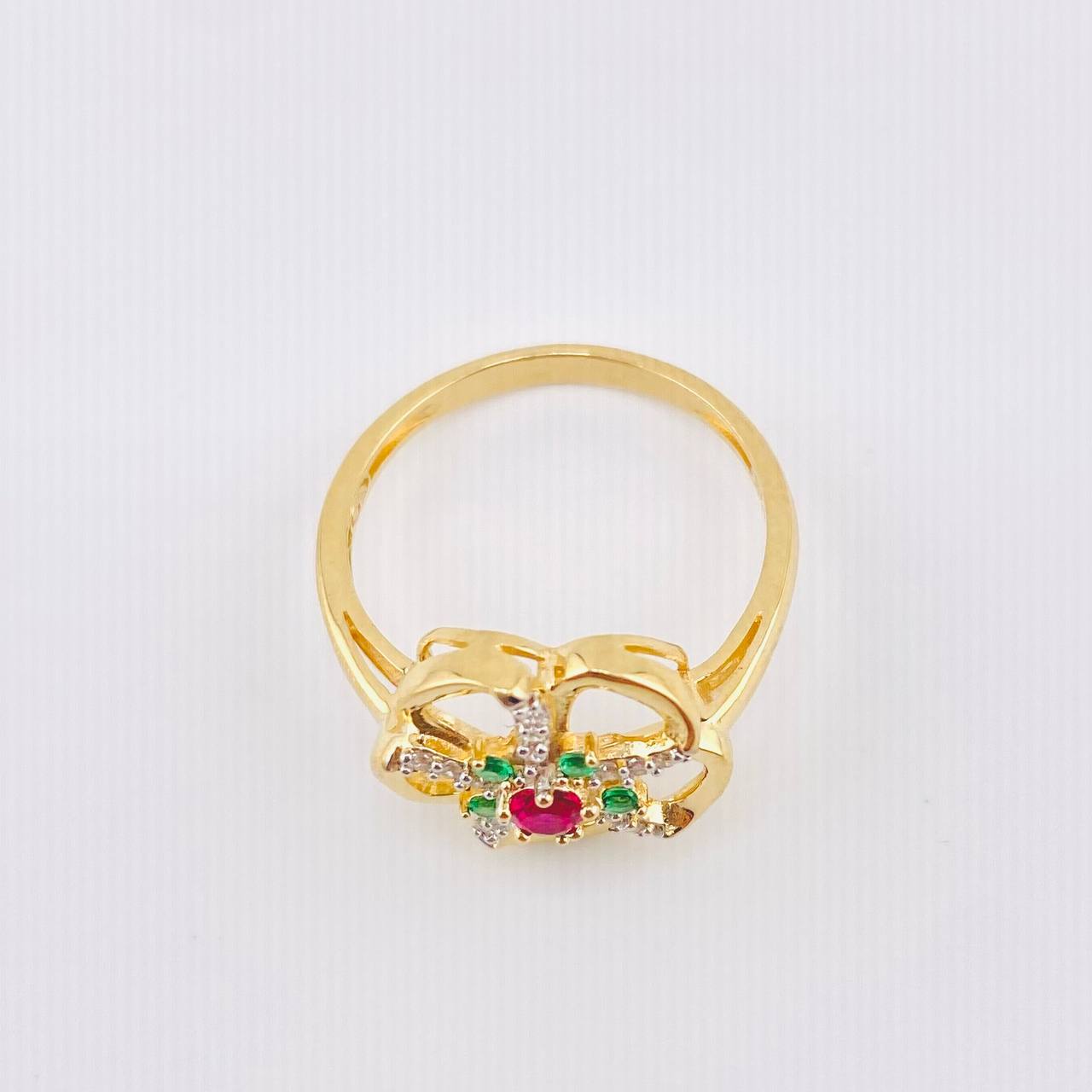 Anillo Flor 3.2gr / T7 1/4 / Oro Amarillo 18K ©