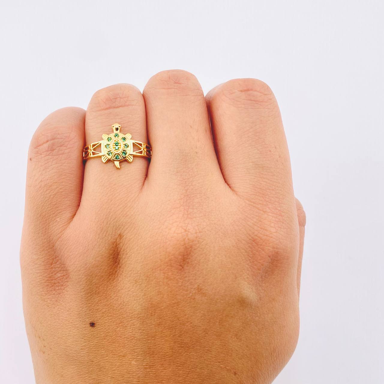Anillo Tortuga 2.4gr / T6 3/4 / Oro Amarillo 18K ©
