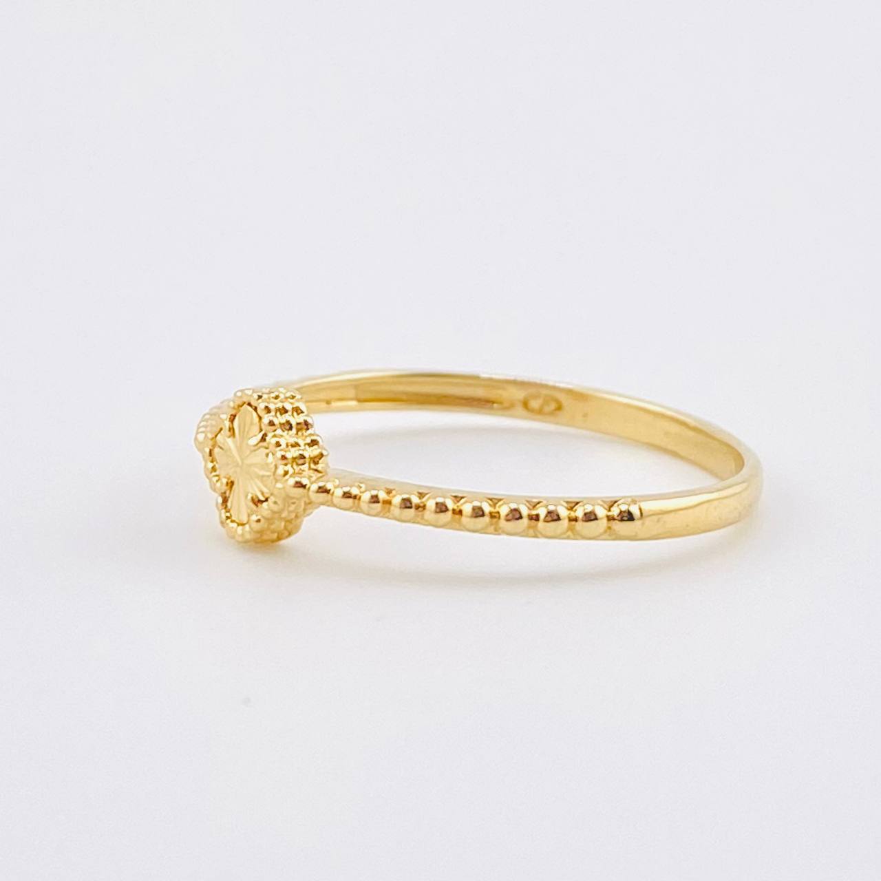 Anillo Trebol Dorado 1.55gr / T7 3/4 / Oro Amarillo Nac.Esp. 18K ©