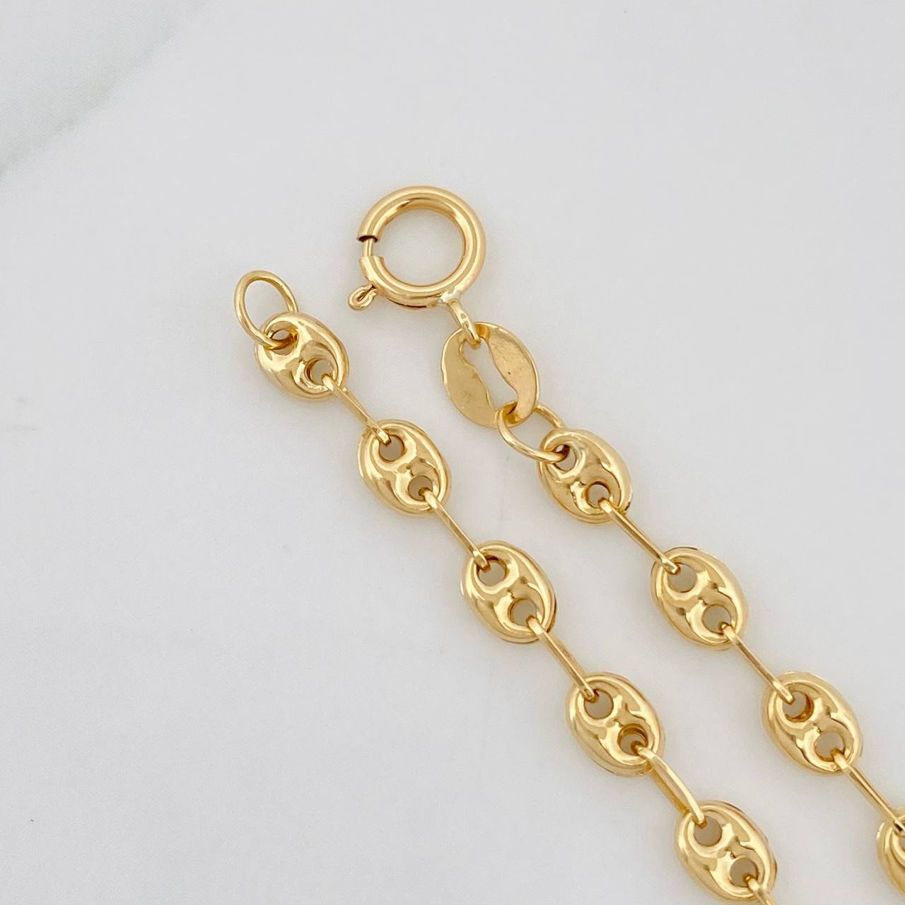 Pulso Bebé GC Placa Ovalada 1.9g / 14.05cm / 3.6mm Oro Amarillo 18K