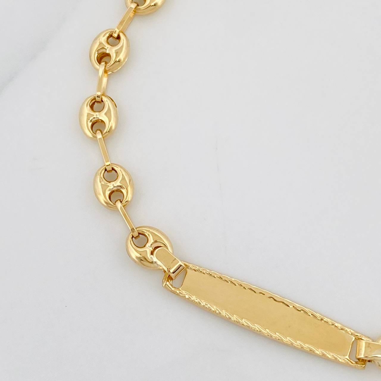 Pulso GC Rectangular 2.5g / 17cm / 4.82mm Oro Amarillo 18K
