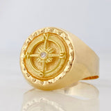 Anillo Sello Bordeado Brújula 3.45g / T8 1/2 Oro Amarillo 18K