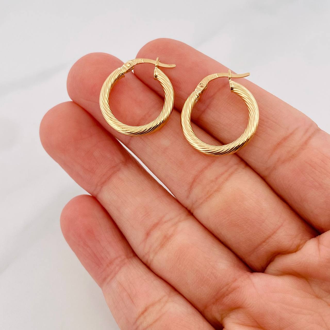 Candongas Mary 1.55g / 1.9cm Oro Amarillo 18K