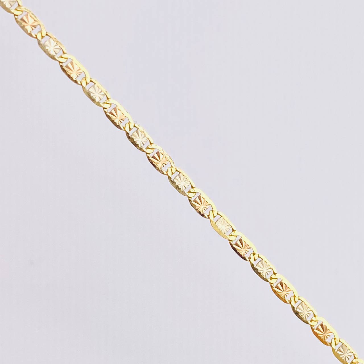 Cadena Escalera Plana Diamantada 2.3gr / 50cm / 1.8mm Tres Oros +3 18K *