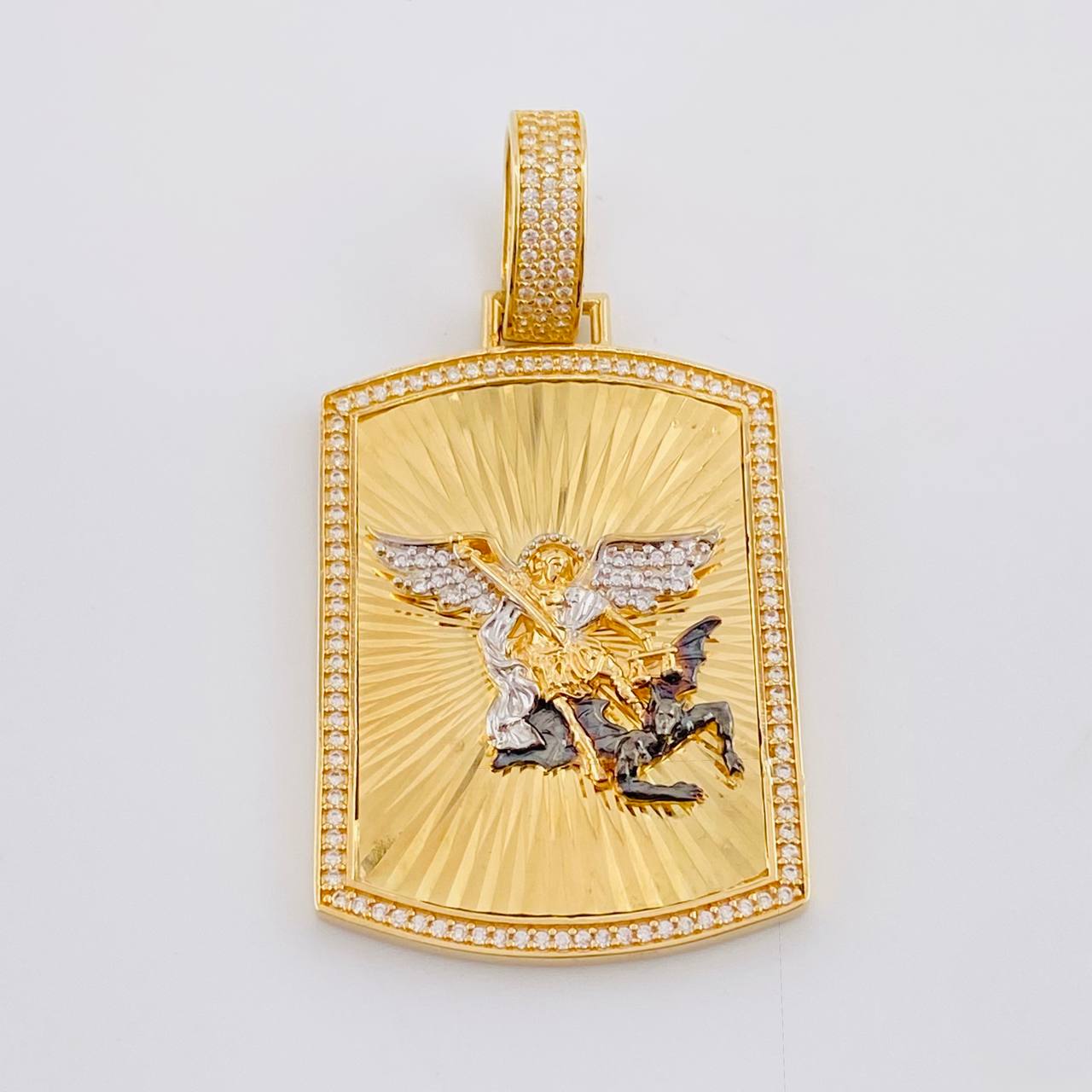 Dije Placa San Miguel 15.4g / 5.5cm Dos Oros Amarillo Blanco 18K