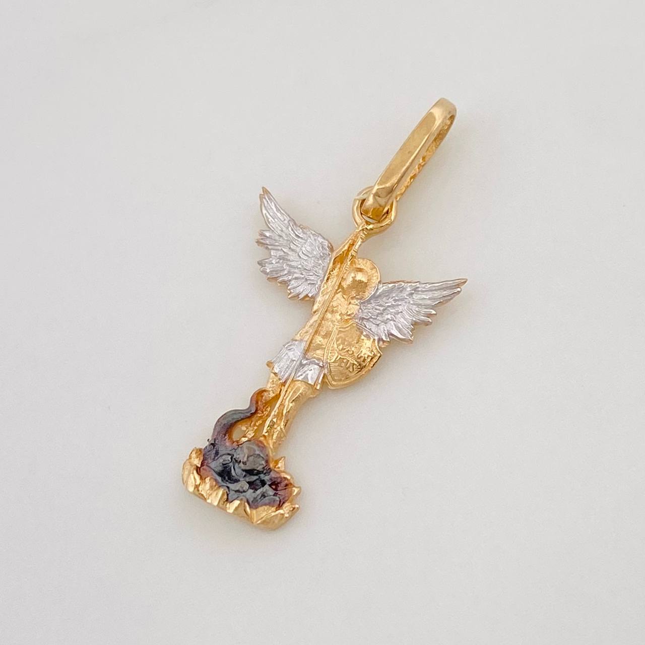 Dije San Miguel Arcangel 1.05g / 2.3cm Tres Oros 18K