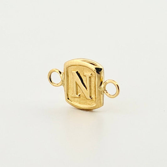 Herraje Letra N 0.3gr / 1.2cm / Oro Amarillo 18K ©