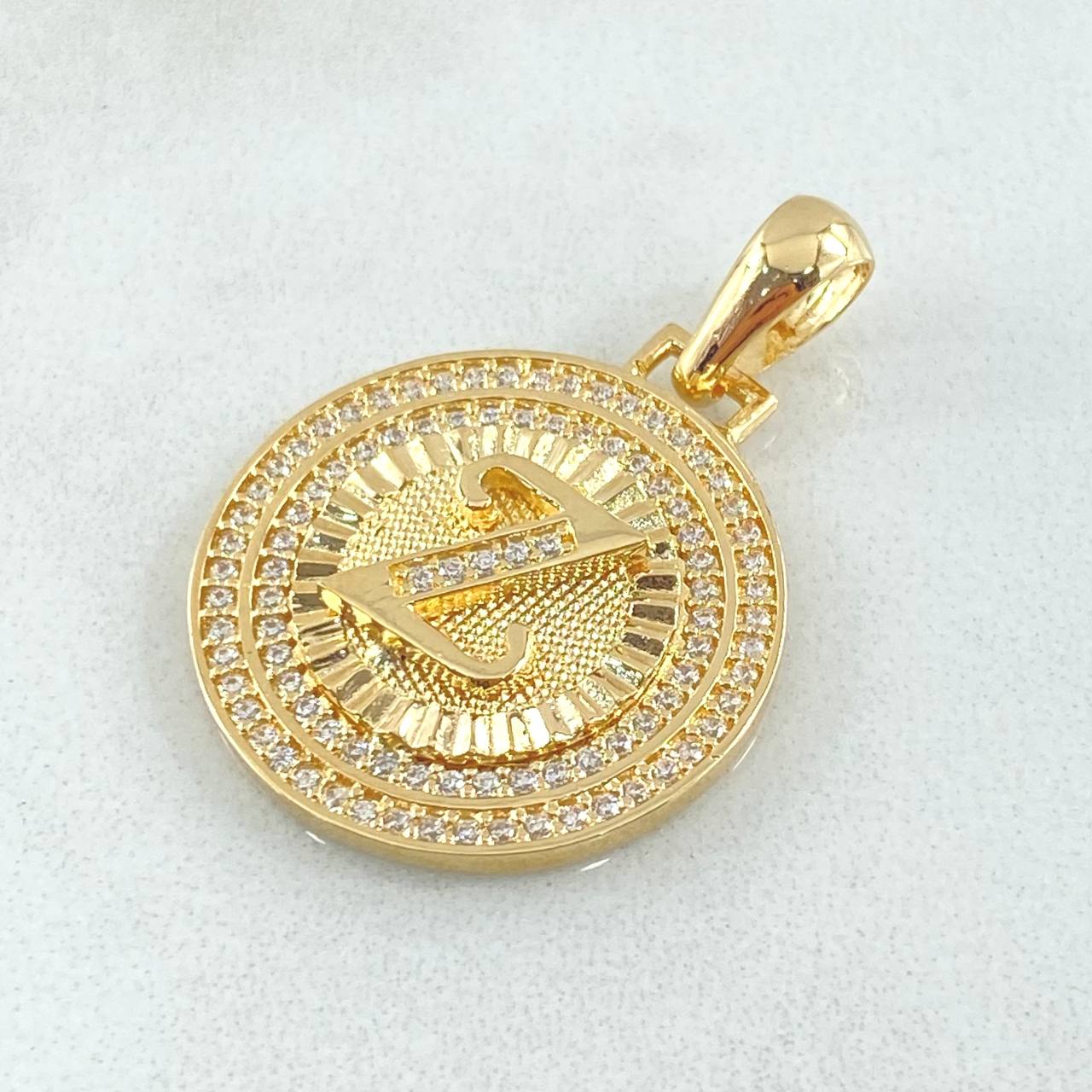 Dije Medalla Letra Z 4.55gr / 3cm / Oro Amarillo 18K