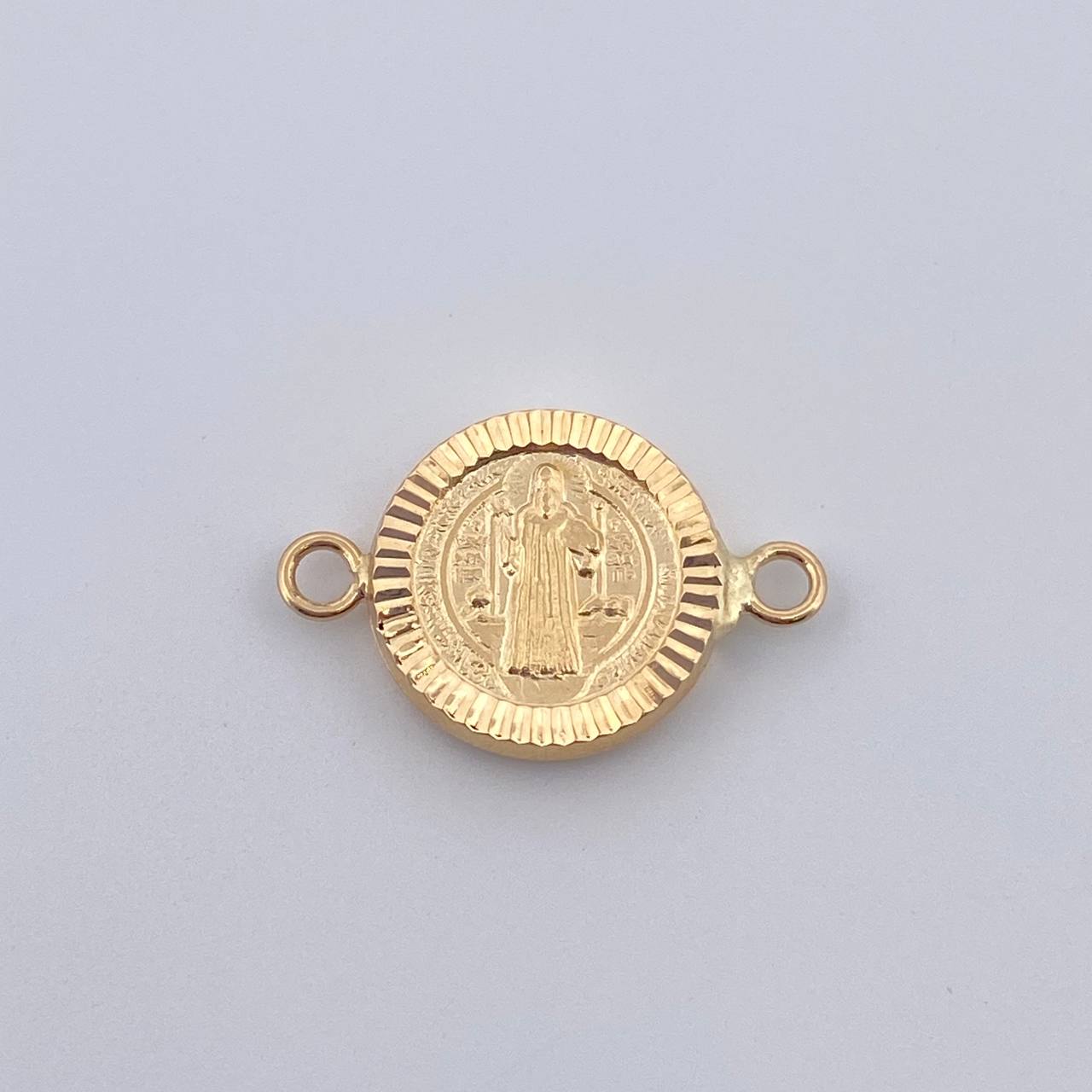 Herraje San Benito 0.95gr / 2.1cm / Oro Amarillo 18K %
