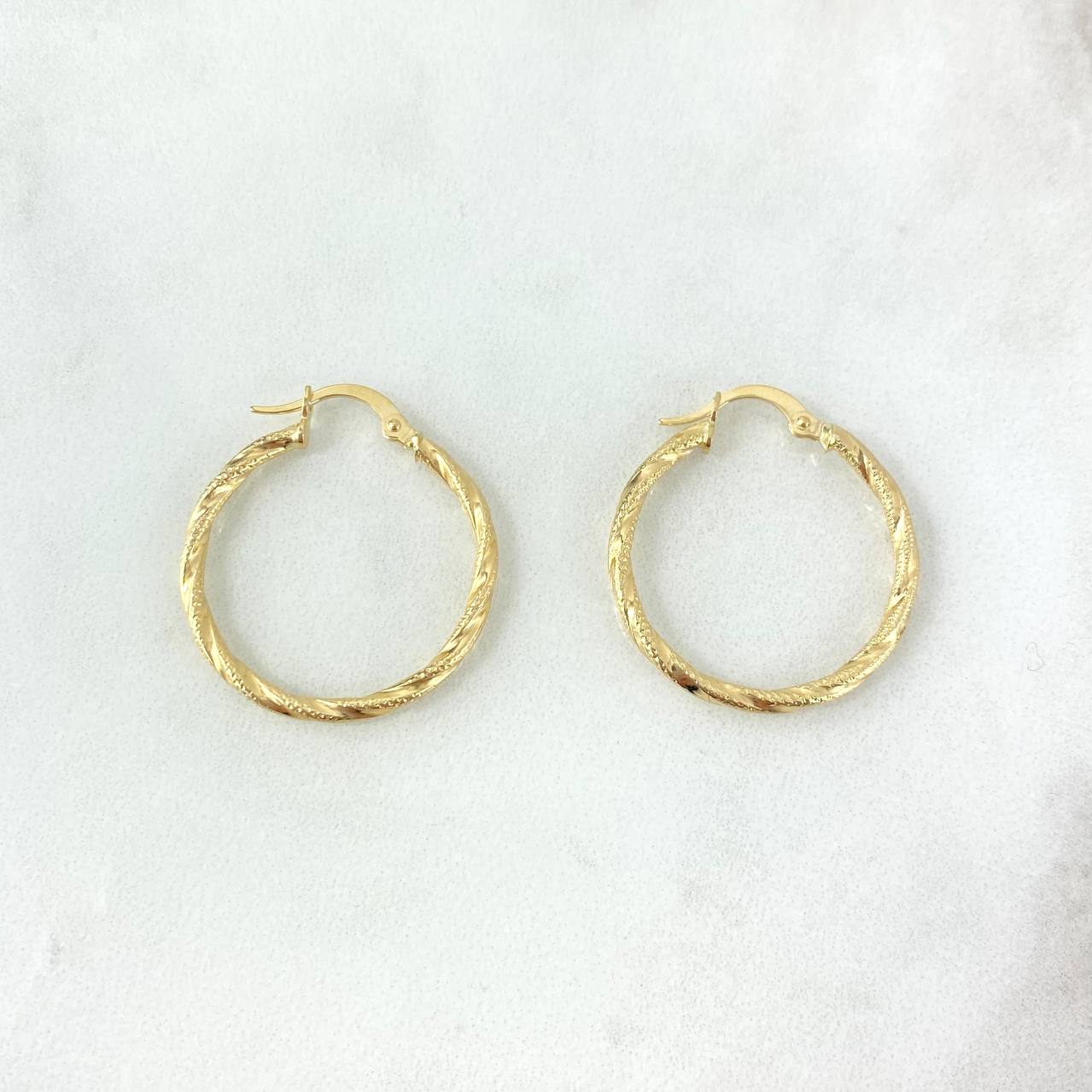 Candongas Sami 1.7gr / 2.7cm / Punteadas Entorchadas Oro Amarillo