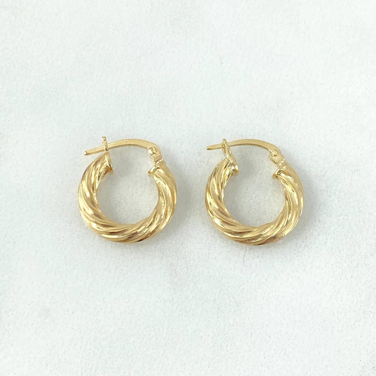 Candongas Mary 1.3gr / 1.3cm / Entorchadas Oro Amarillo 18K