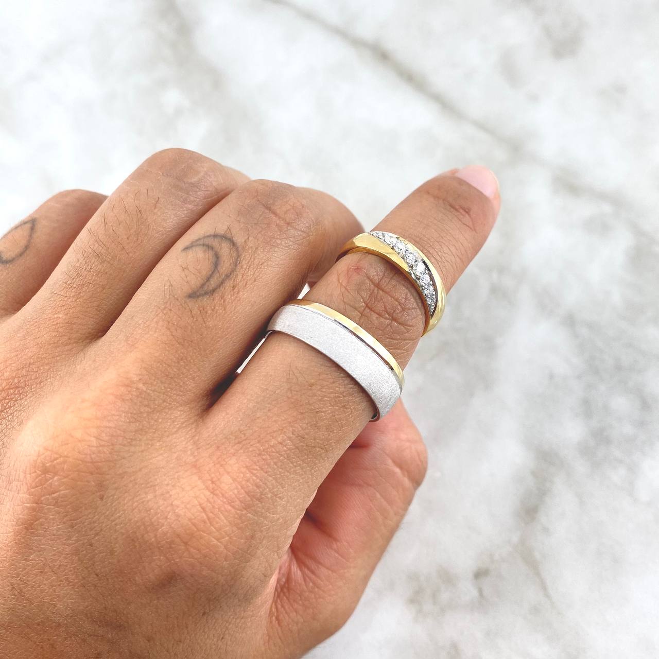 Fabricacion Bajo Pedido Argollas Matrimonio Mate 12gr / Circones Amarillos Dos Oros Amarillo Blanco 18K