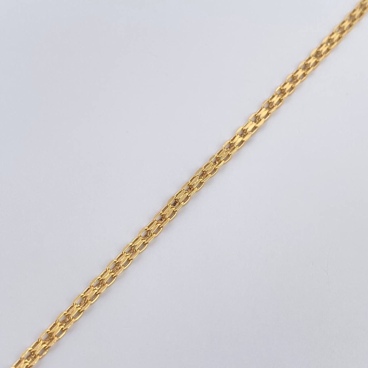 Pulso Chino 1.35gr / 17.1cm / 2.3mm Oro Amarillo +1 18K $