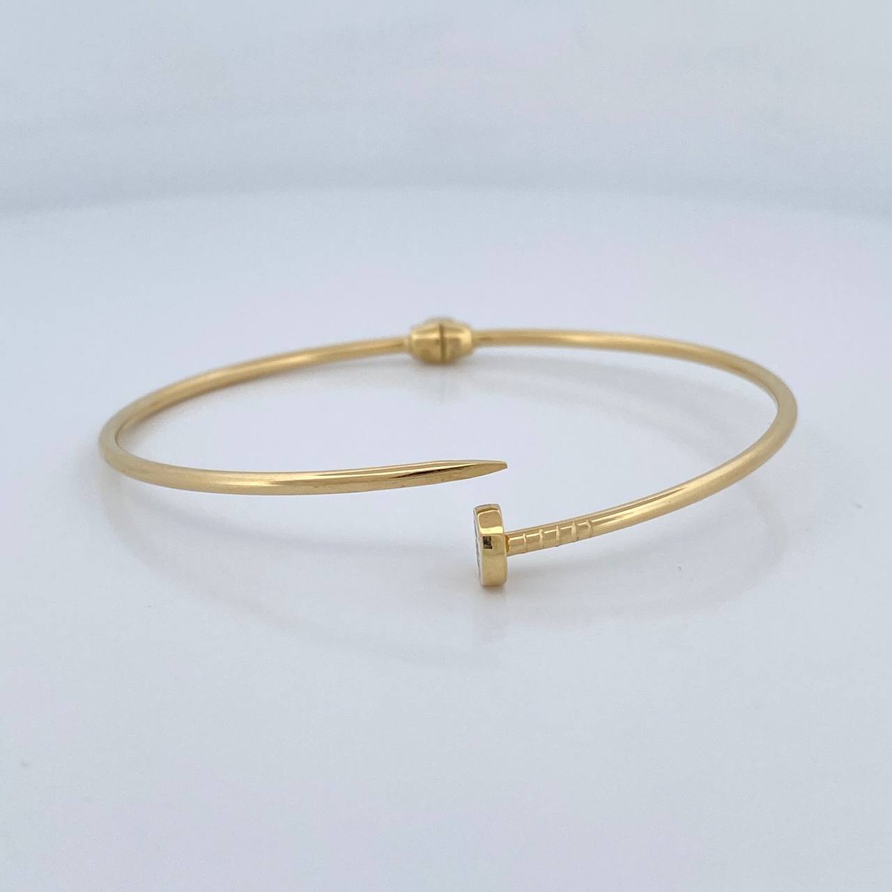 Pulso Clavo 7.35gr / 20cm / 2.6mm Oro Amarillo +4 18K %