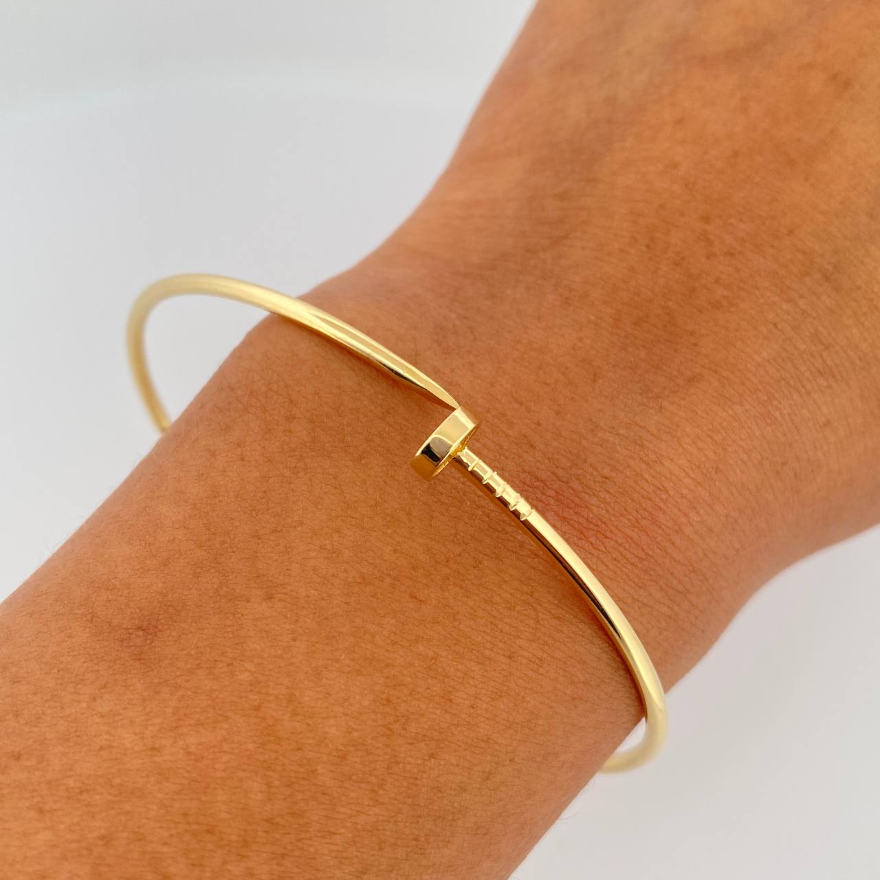 Pulso Clavo 4.6gr / 18.5cm / 1.65mm Oro Amarillo 18K