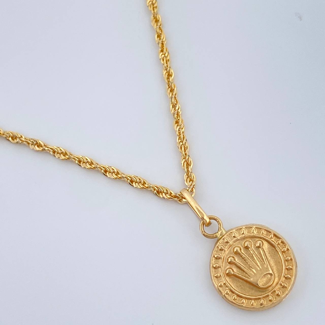 Set Cadena y Dije Lazo + Corona 2.2gr / 45cm / 0.9mm Oro Amarillo 18K (Oferta) %