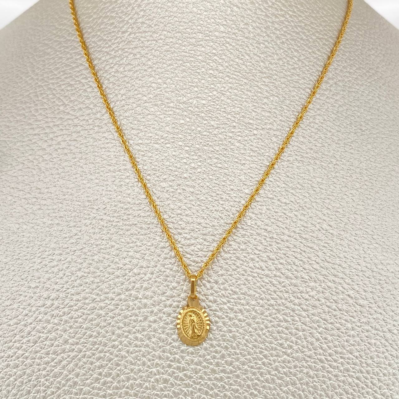 Set Cadena y Dije Lazo + Virgen Guadalupe 1.6gr / 40.5cm / 0.85mm Oro Amarillo 18K (Oferta) %