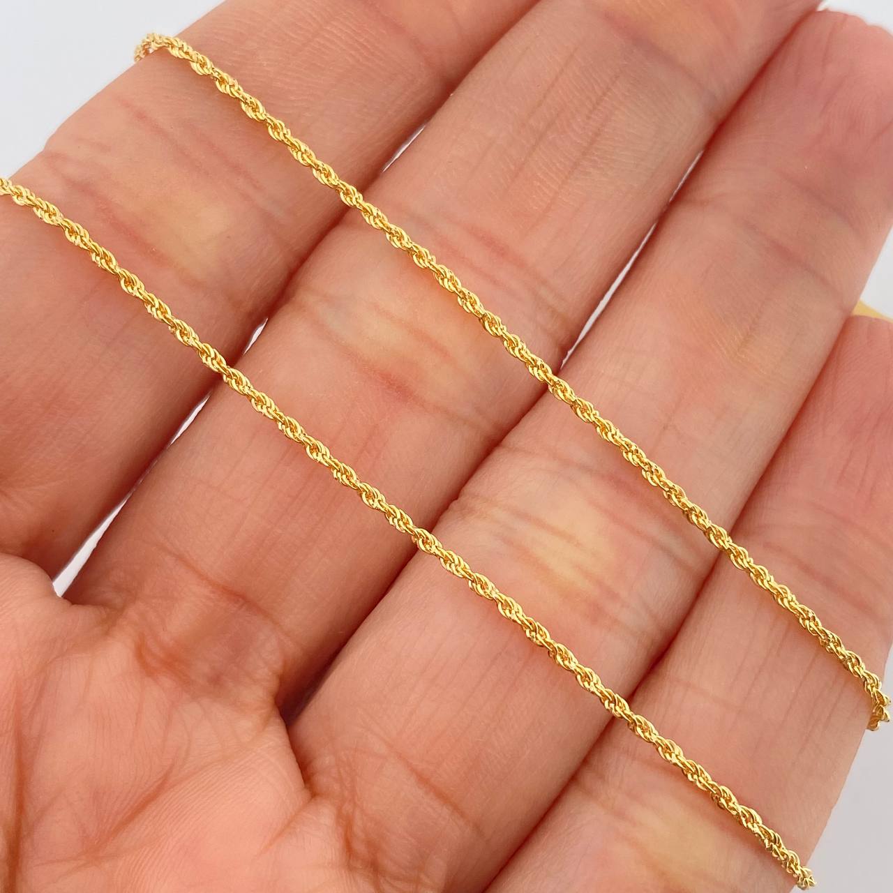 Set Cadena y Dije Lazo + Virgen Guadalupe 1.6gr / 40.5cm / 0.85mm Oro Amarillo 18K (Oferta) %