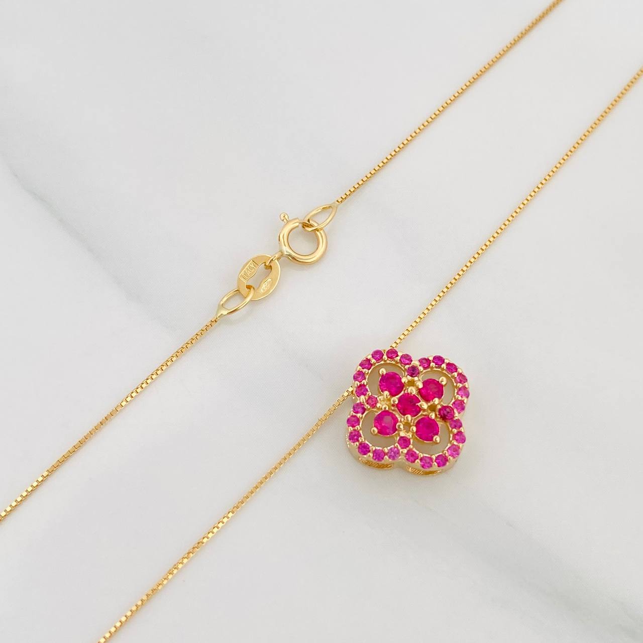 Set Cadena Veneciana + Dije Trebol / 2.4 g / 45.1 cm Oro Amarillo 18K