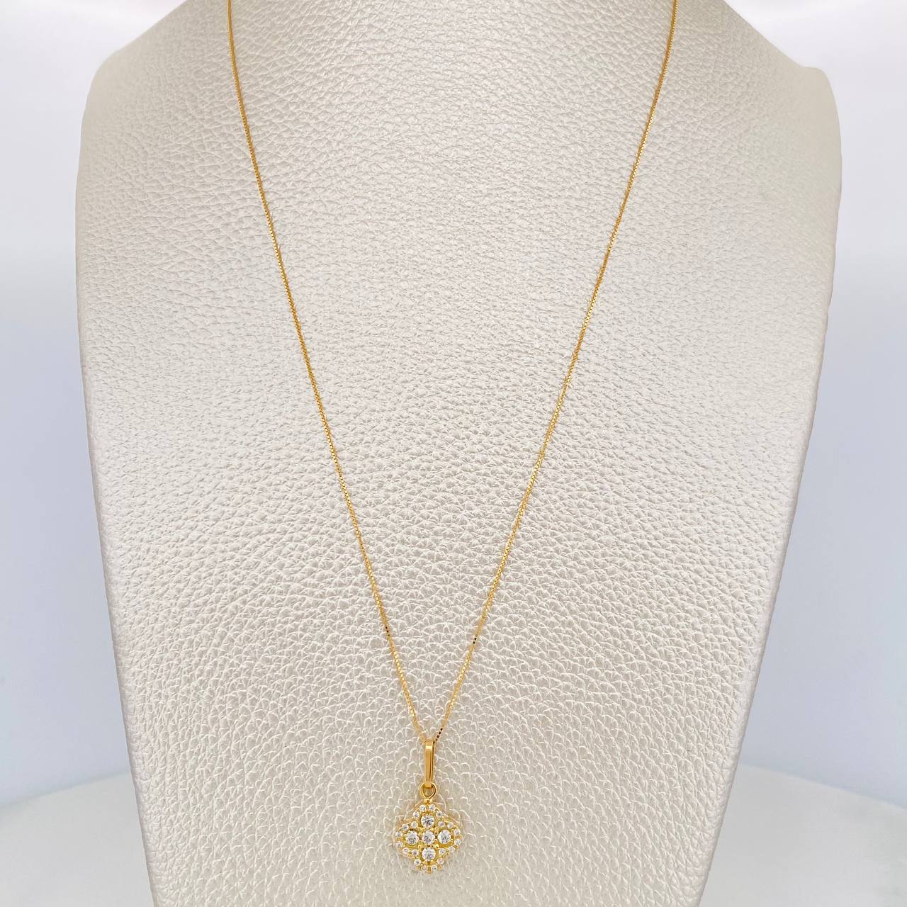 Set Cadena Veneciana + Dije Trebol / 2.15 g / 45.2 cm Oro Amarillo 18K