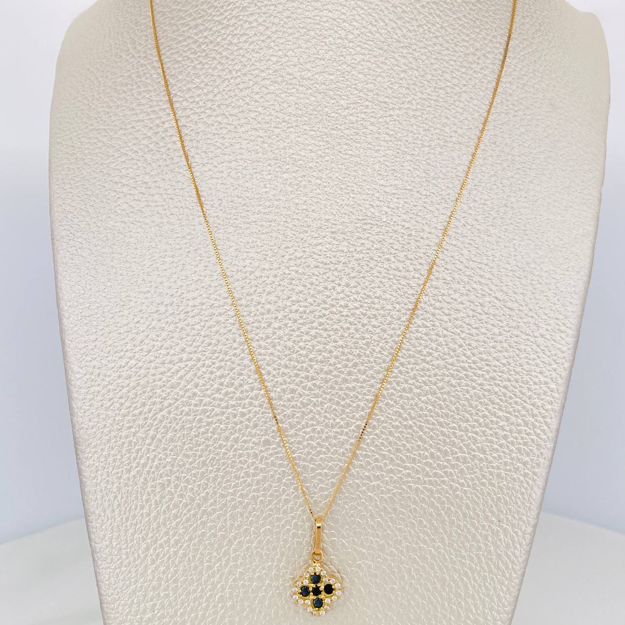 Set Cadena Veneciana + Dije Trebol / 2.15 g / 45.4 cm Oro Amarillo 18K