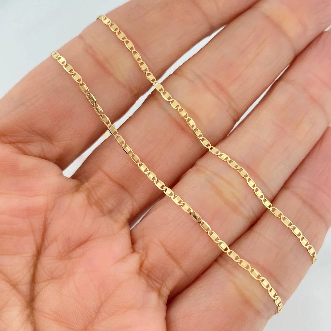 Cadena Escalera Plana 2.25g / 45.5cm / 2.4mm Oro Amarillo 18K