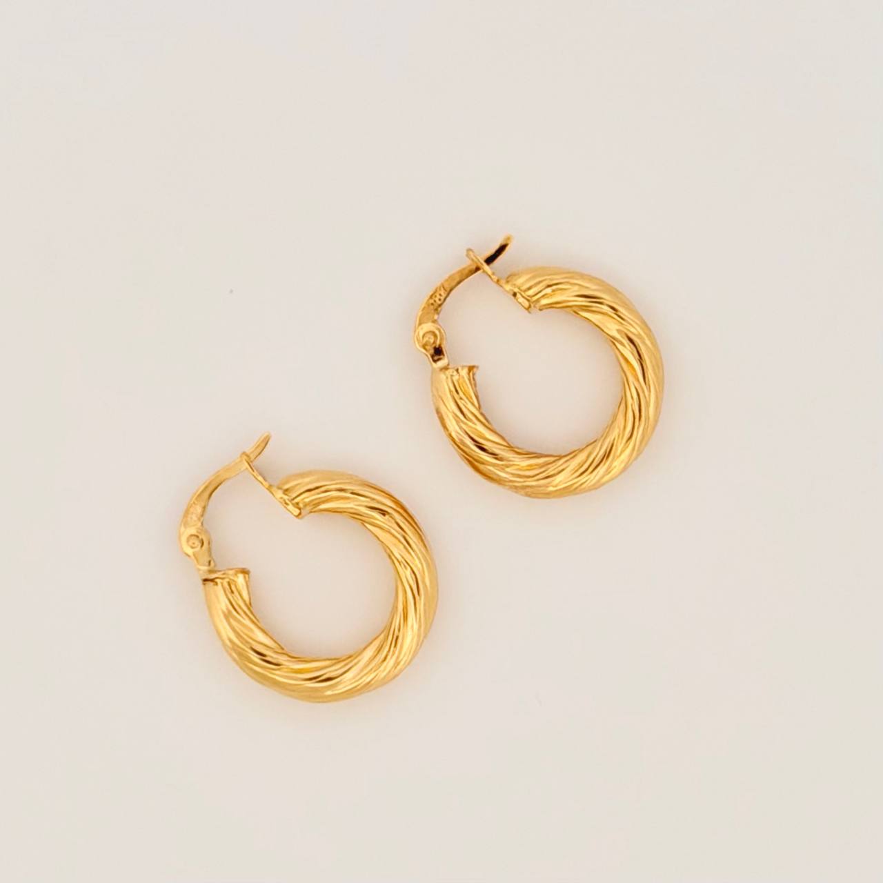 Candongas Rudi 1.95gr / 1.7cm / Oro Amarillo 18K