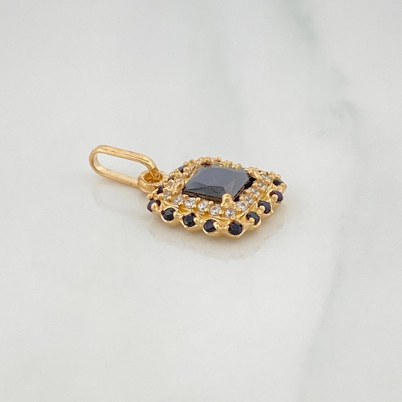 Dije Halo Cuadrado 2 g / 1.9 cm Oro Amarillo 18K