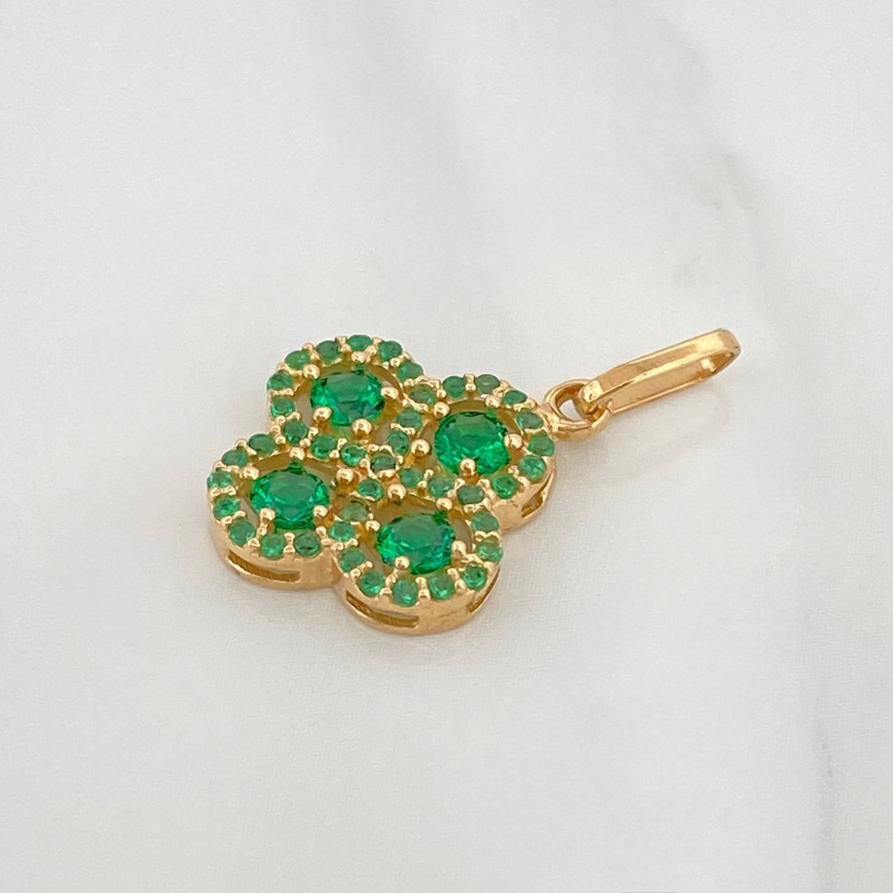 Dije Trebol 1.6 g / 2.2 cm Oro Amarillo 18K