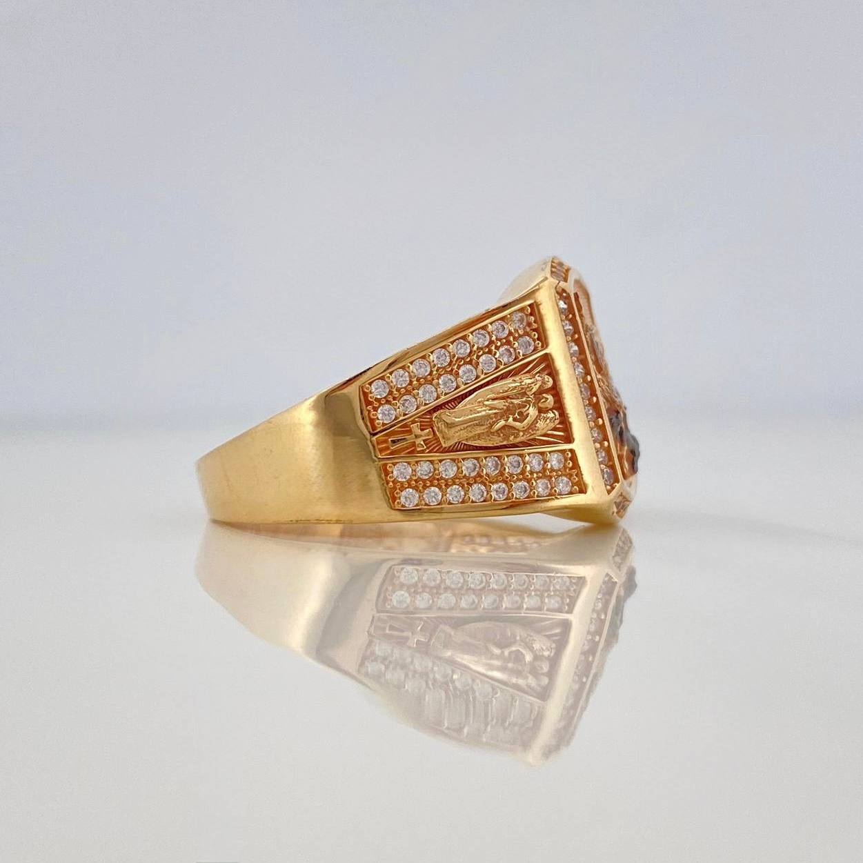 Anillo San Miguel Arcángel 8.25 g / T10 3/4 Tres Oros 18K