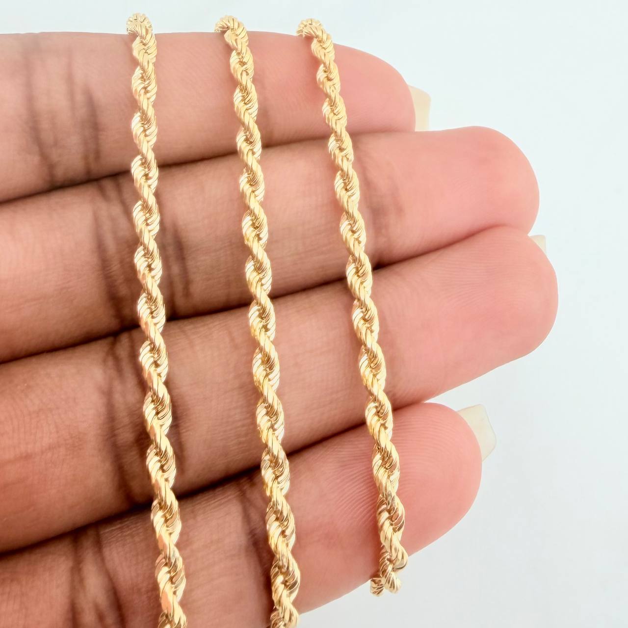 Cadena Lazo 5.7gr / 50.2cm / 2.4mm Oro Amarillo +3 18K %