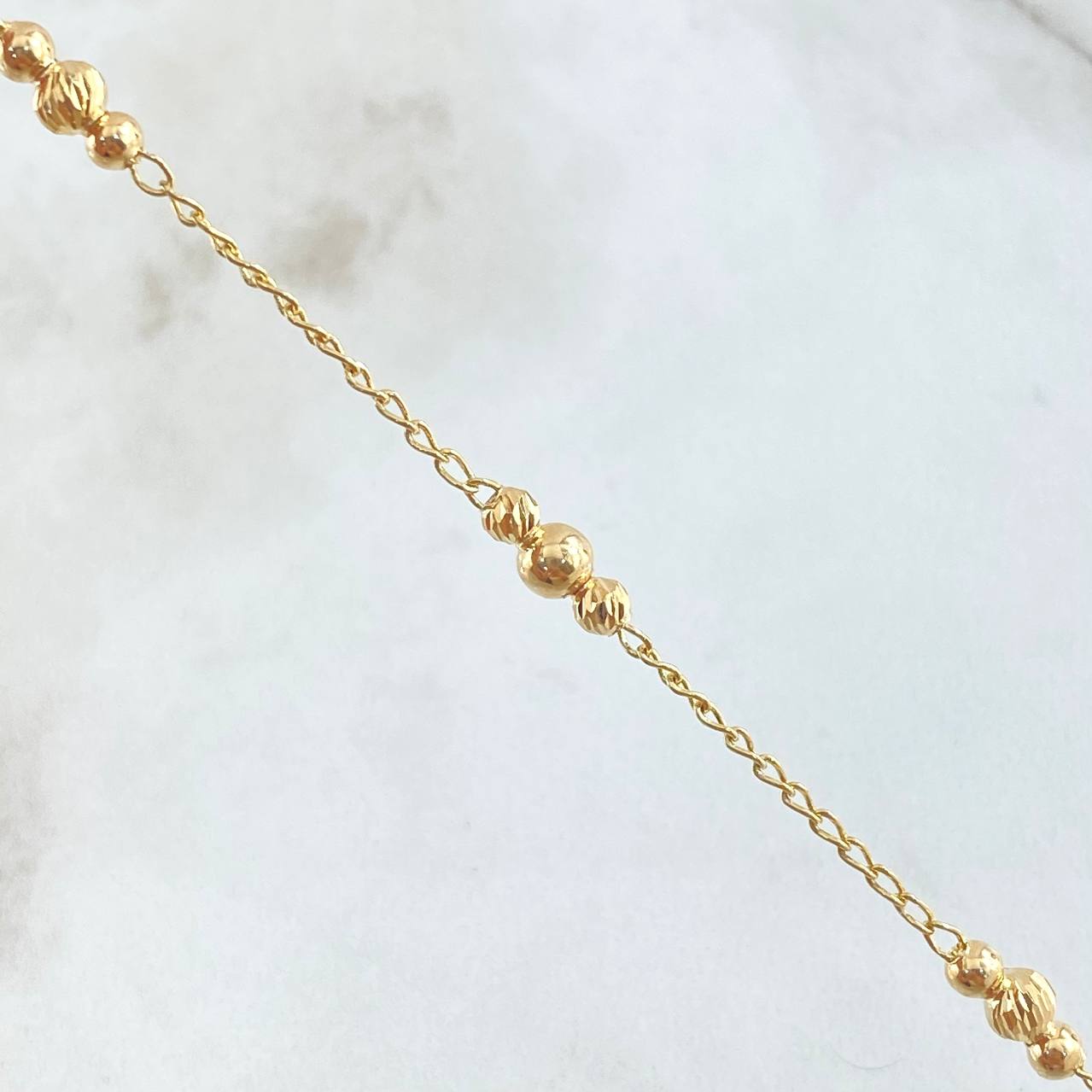 Pulso Espiga Militar 2.4gr / 18cm / 3mm-4mm Bolas Lisas - Diamantadas Oro Amarillo 18K