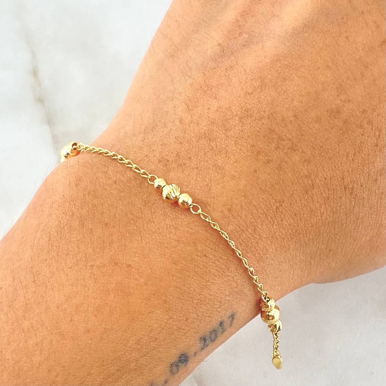 Pulso Espiga Militar 2.4gr / 18cm / 3mm-4mm Bolas Lisas - Diamantadas Oro Amarillo 18K