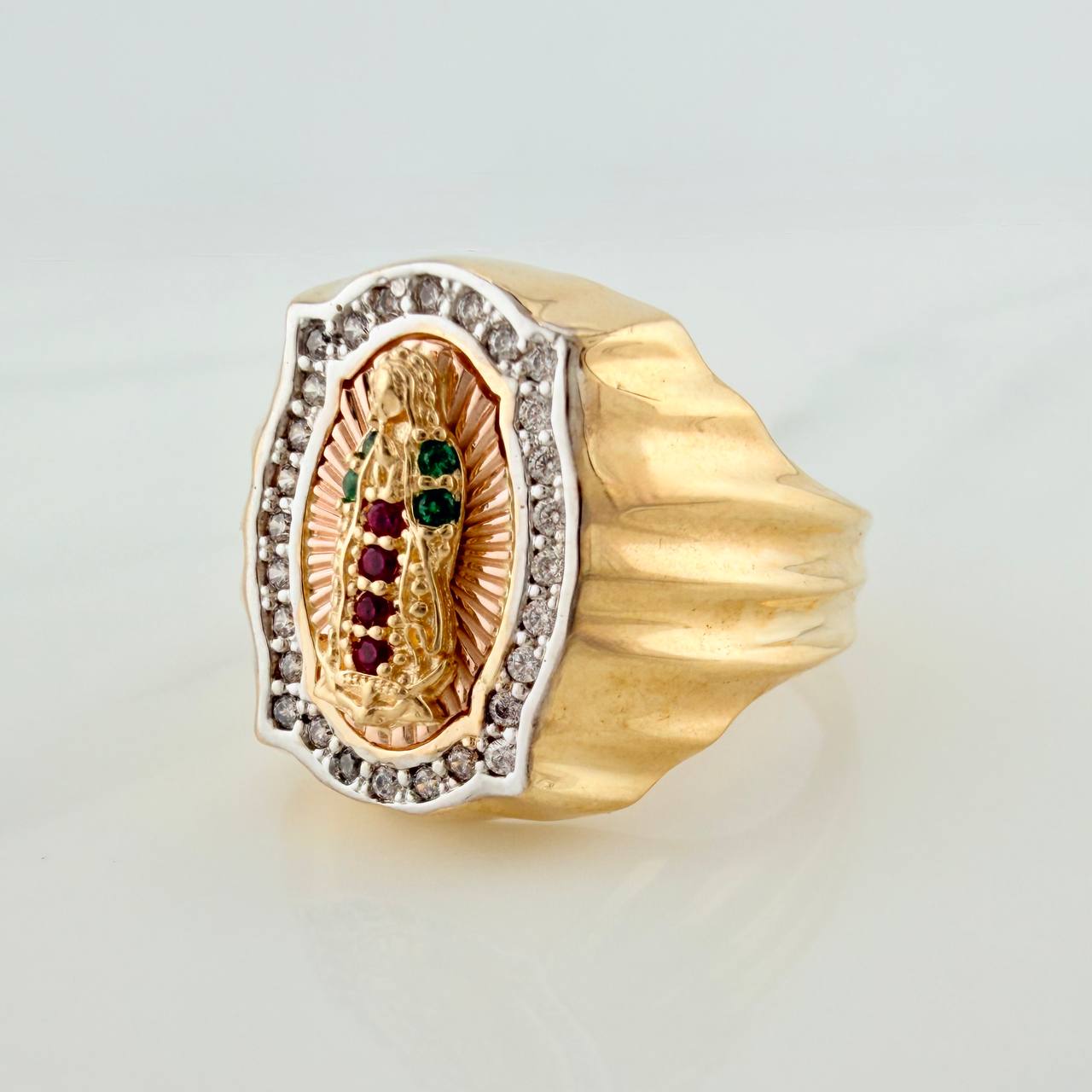 Anillo Virgen de Guadalupe 6.2gr / T8 / Tres Oros 18K %