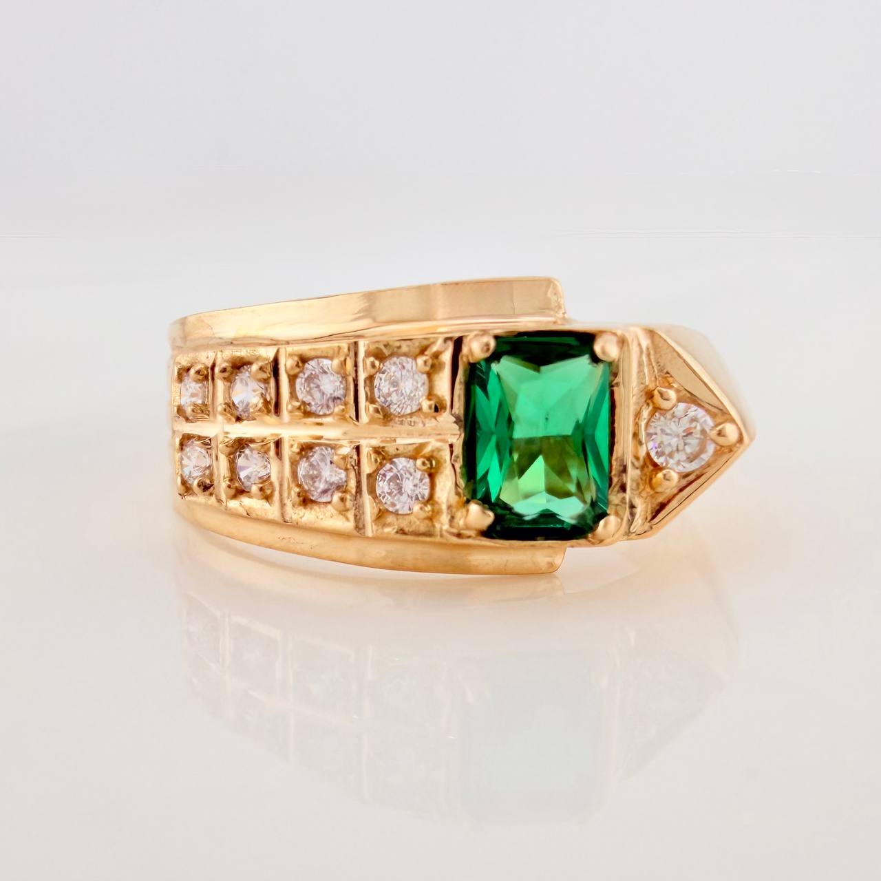 Anillo Halo Rectangular 4.3gr / T9 1/2 / Oro Amarillo 18K %
