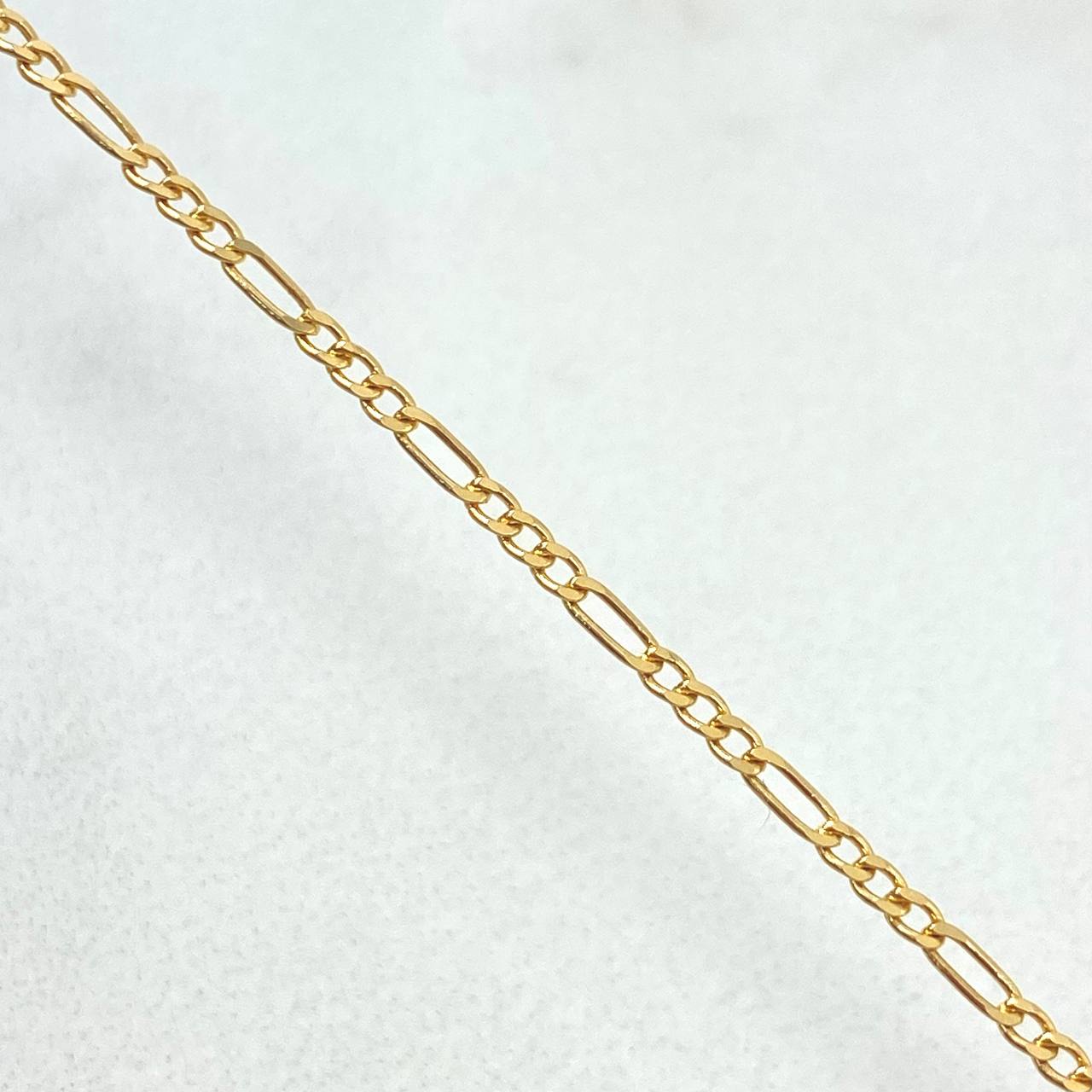 Cadena Figaro 3.75gr / 60cm / 2.4mm Oro Amarillo +0