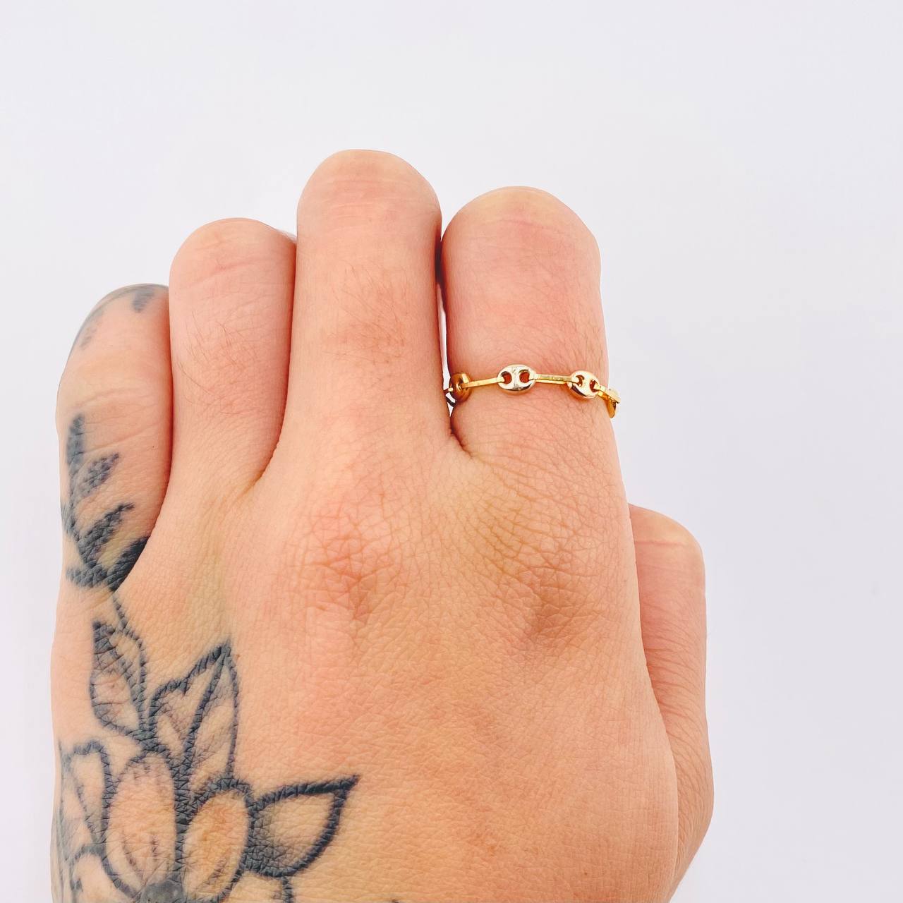 Anillo Gc 0.75gr / T5 - T5 1/2 / 4mm Tres Oros 18K *