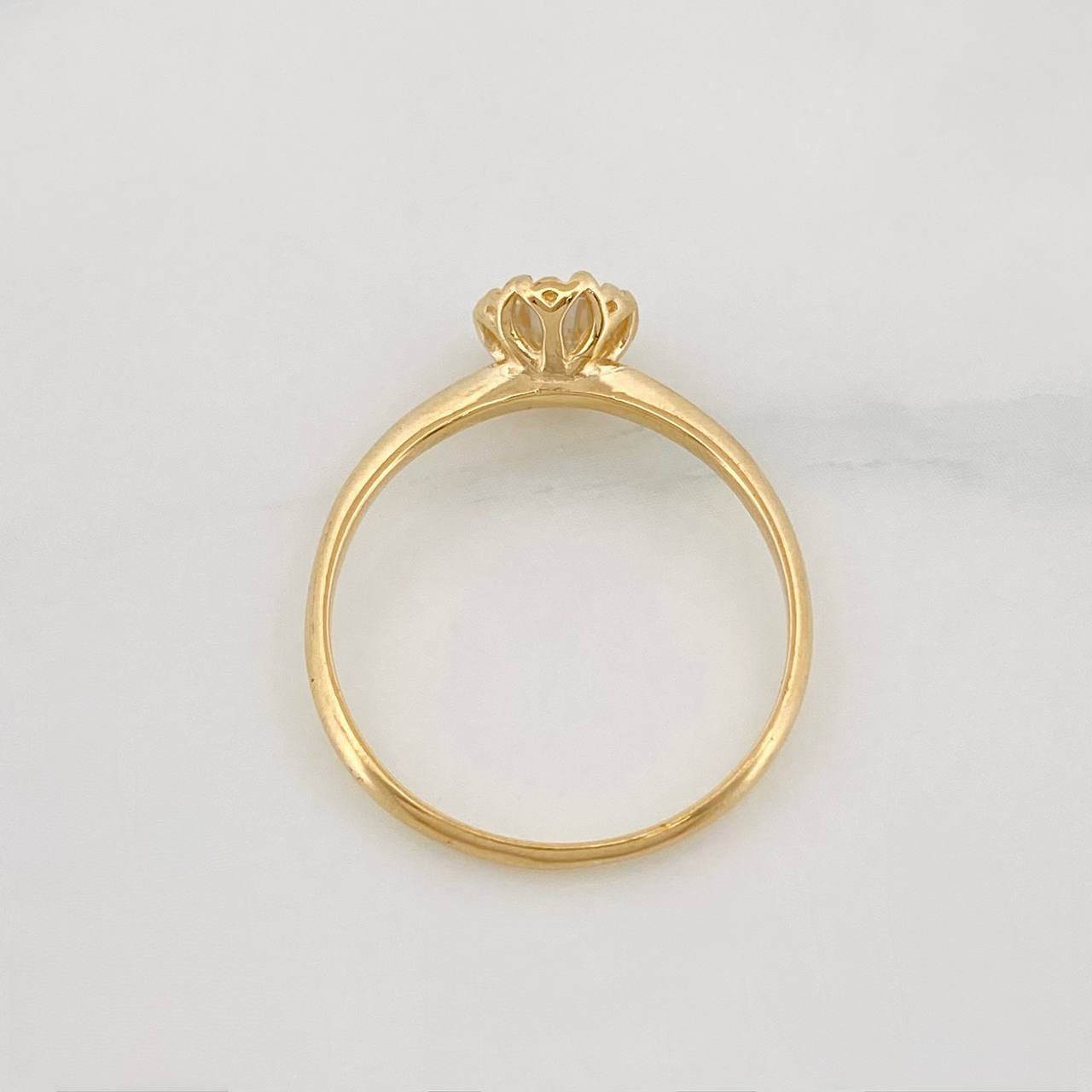 Anillo Solitario Moisanita 0.33 pts 1.7g / T8 1/2 Oro Amarillo 18K