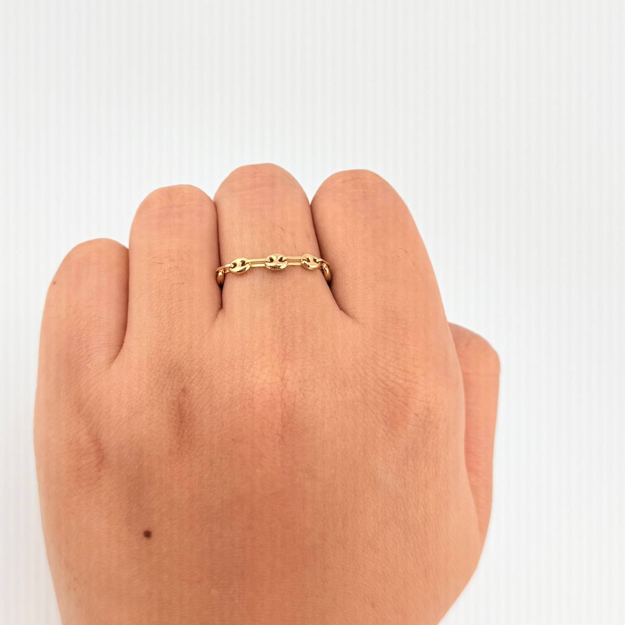 Anillo Gc 0.65gr / T8 1/2 - T9 / 3mm Oro Amarillo 18K ©