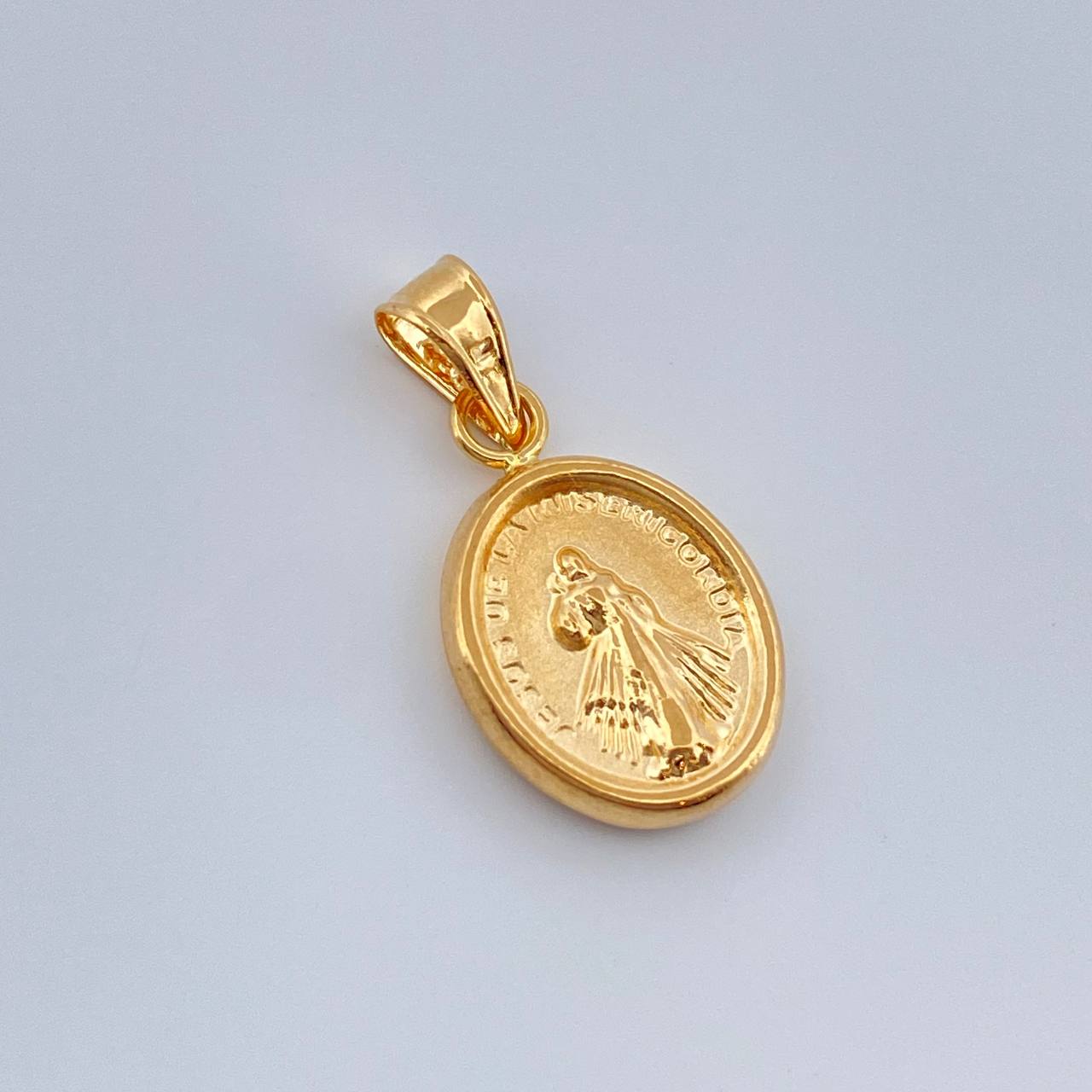 Dije Jesus de la Misericordia 0.65gr / 2cm / Oro Amarillo 18K %