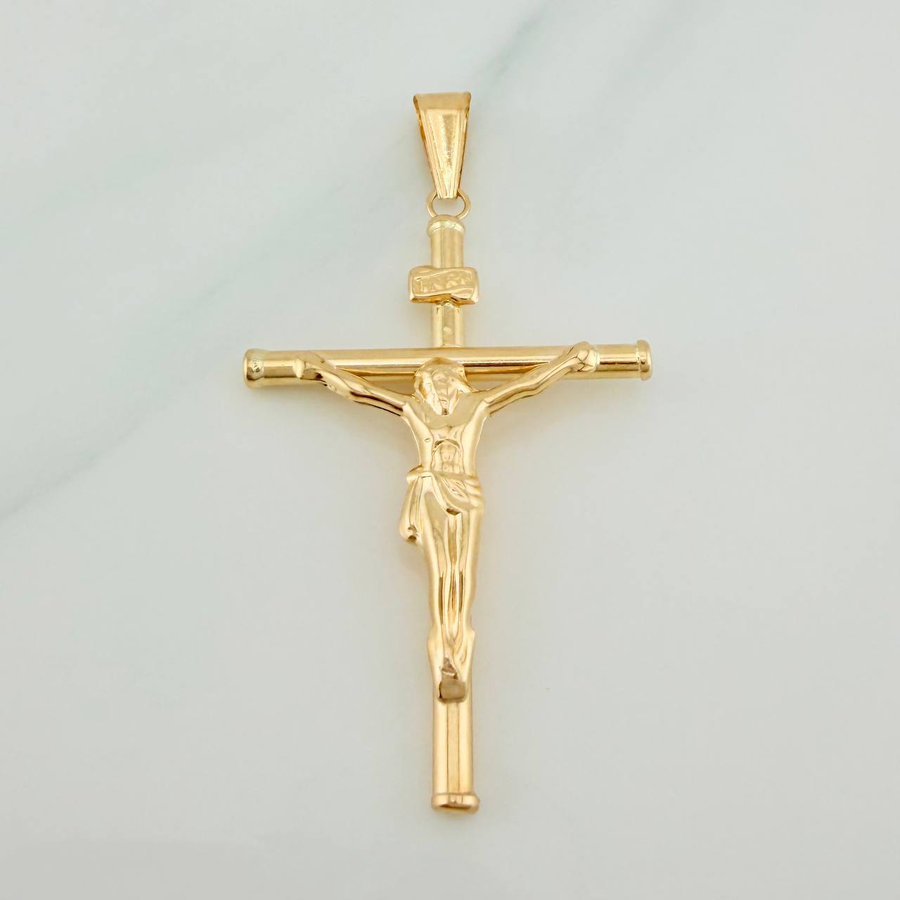 Dije Cruz Cristo 3.15gr / 5.7cm / Oro Amarillo 18K &