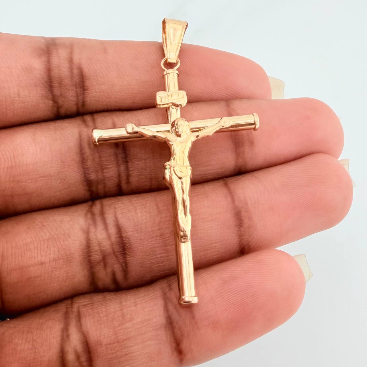 Dije Cruz Cristo 2.7gr / 5.3cm / Oro Amarillo 18K &