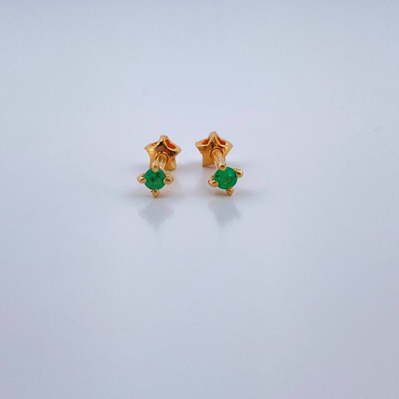 Topos Bebe Esmeralda 0.5gr / Oro Amarillo 18K &