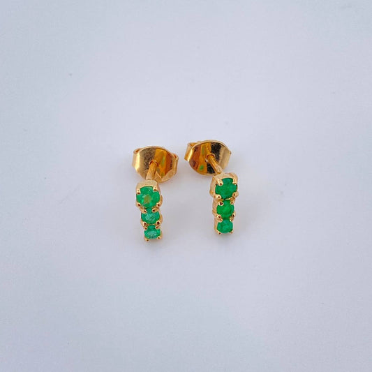 Topos Trio Esmeraldas 1.2gr / 7.4mm Oro Amarillo 18K $