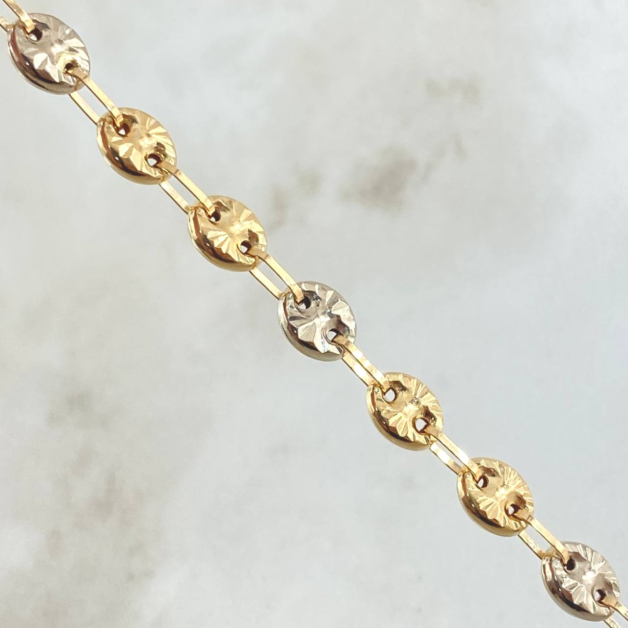 Pulso GC 5.95gr / 20.5cm / 6mm Diamantado Dos Oros Amarillo Blanco 18K ©