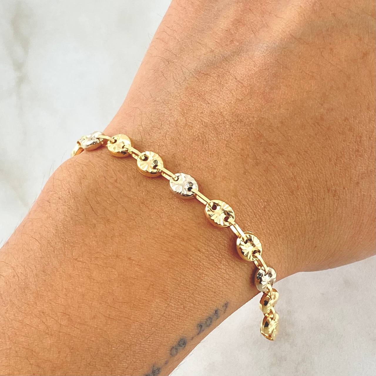 Pulso GC 5.95gr / 20.5cm / 6mm Diamantado Dos Oros Amarillo Blanco 18K ©